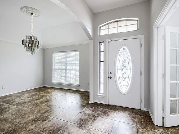 3rd image of 4521 Bonnywood Dr