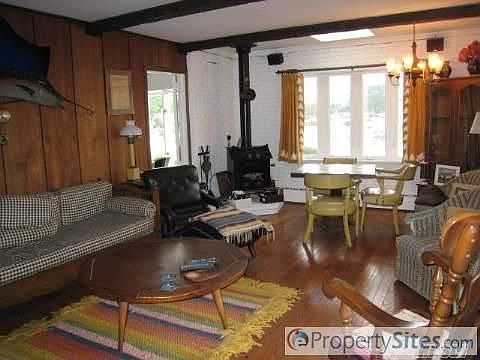4th image of 13 Iroquois Pl