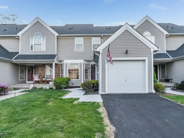 60 Phlox Ct, Readington Twp., NJ 08889