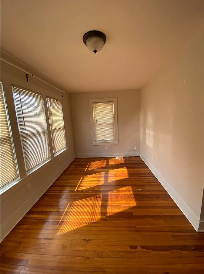 3 bed, 1200 sqft, $2,900 — Photo 4
