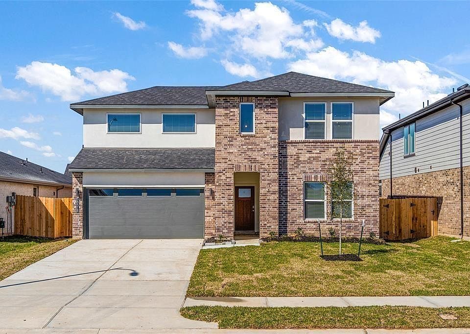 1st image of 29318 Hoelzen Hollow Dr