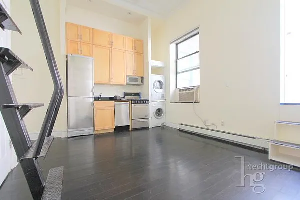 Rented by Hecht Group | media 14