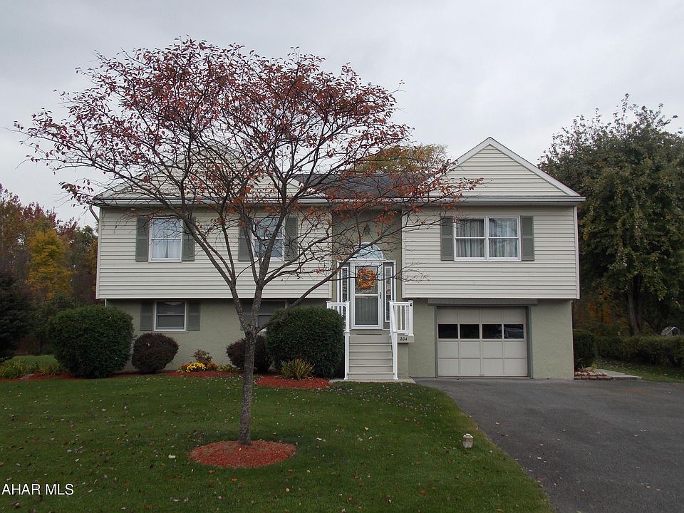 1st image of 204 Richards Dr