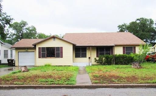 1st image of 426 E Miller Ave