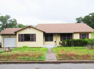 426 E Miller Ave, Kingsville, TX 78363