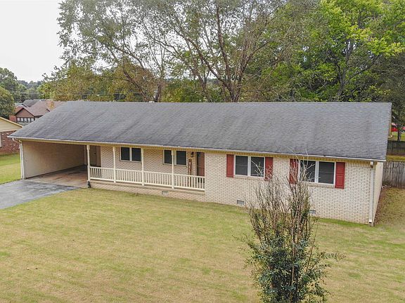 2nd image of 796 Hart Dr
