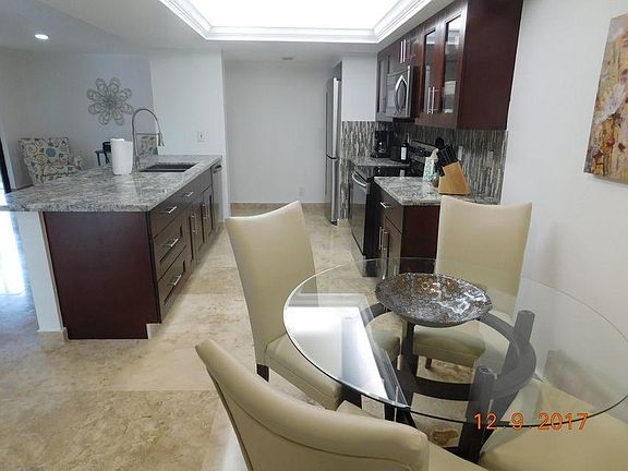 3rd image of 825 Egret Cir #104104