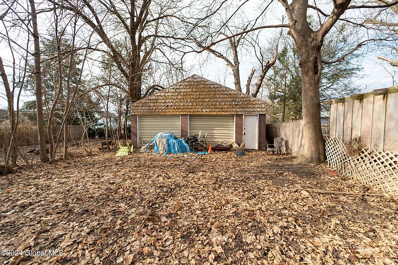 4th image of 53 McClellan Street