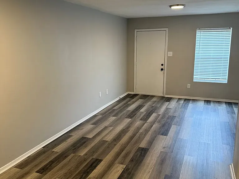 The Ridge Apartments — Photo 27