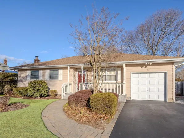 27 Tupper Avenue, Medford, NY 11763