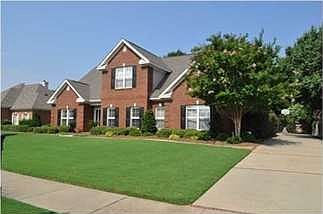 3rd image of 212 Charleston Ct S