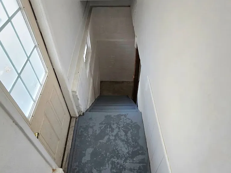 725 Dickson St — Photo 22