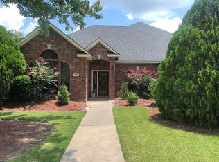 292 Timbercreek Dr, Lake Jackson, TX 77566