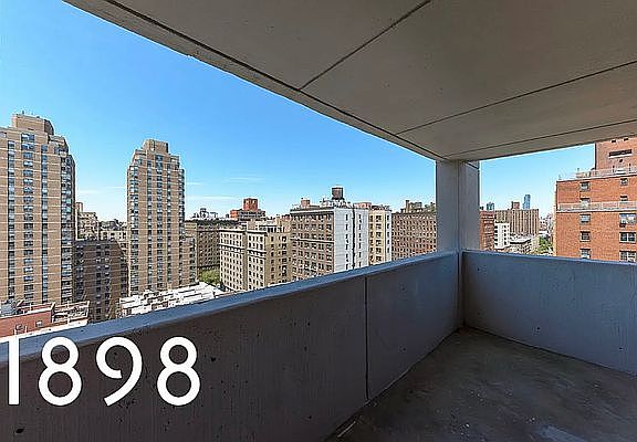 4th image of 561 Amsterdam Ave #20E
