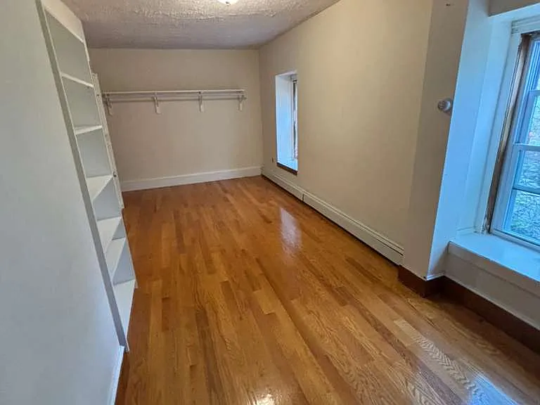 57 Lakeview Ave #F — Photo 11
