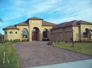 808 SE Whimsical Ln, Malabar, FL 32950