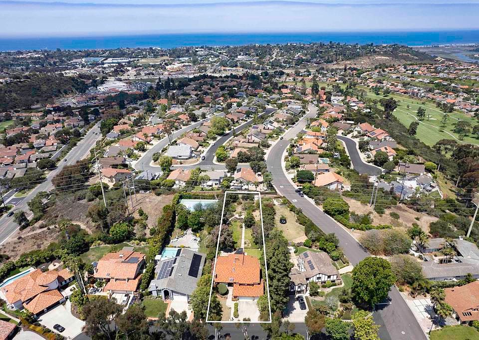 1st image of 245 Loma Corta Dr