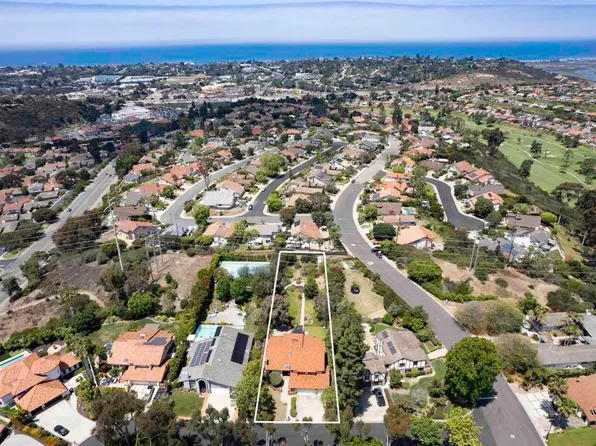 245 Loma Corta Dr, Solana Beach, CA 92075