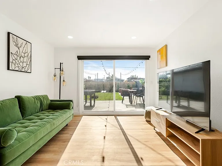 10290 Monte Vista Ave — Photo 9
