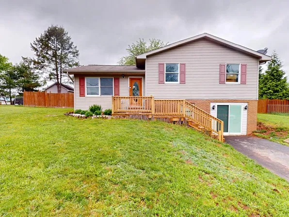 521 E Ridge Loop Rd, Romney, WV 26757