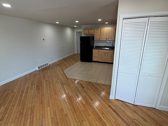 3rd image of 2553 S 3rd St Floor 1