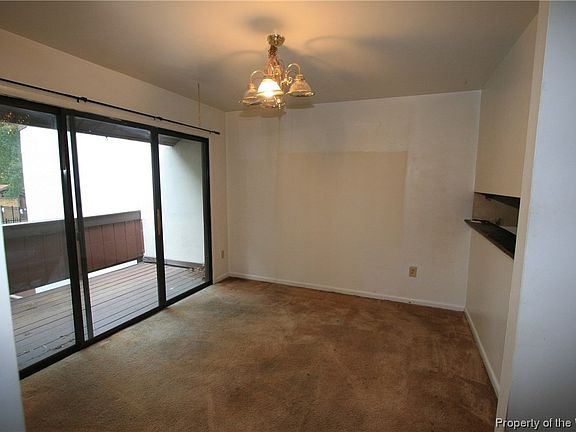 5th image of 563 Ayrshire Way