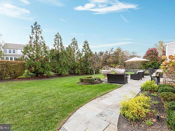 3rd image of 21064 Great Woods Dr