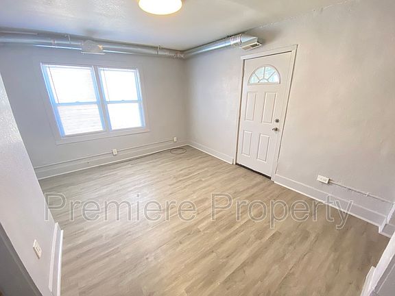 5th image of 3000 E Linwood Blvd Unit 1SE