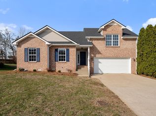 2800 Ridgepole Dr, Clarksville, TN 37040