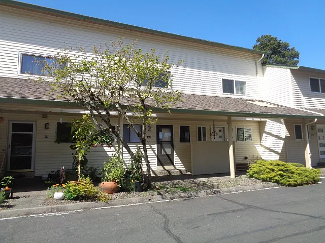 409 N Hayden Bay Dr — Photo 31