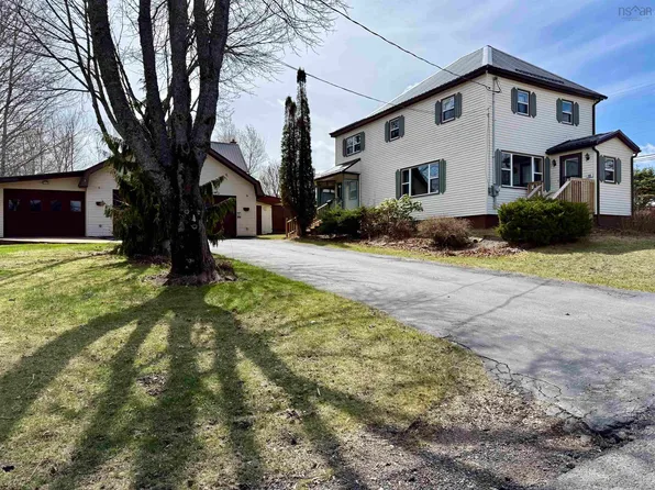 46 Cornwall St, Amherst, NS B4H 1H9