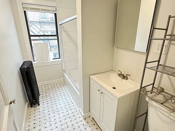 3rd image of 1464 Commonwealth Ave #3