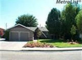 1025 Golden Gate Ave, Dos Palos, CA 93620