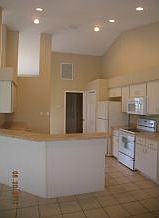 5th image of 807 E Charleston Ct