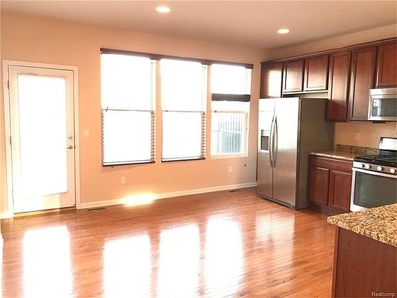 2nd image of 27972 Hopkins Dr #1