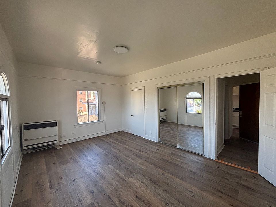 2nd image of 5606 S Figueroa St #9A