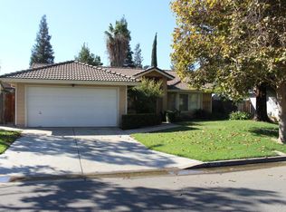 6025 W Fallon Ave, Fresno, CA 93722