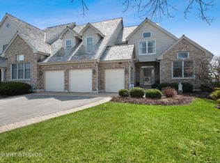 21943 W Vernon Ridge Dr, Mundelein, IL 60060
