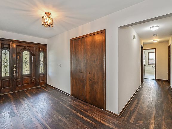 5th image of 25330 Witherspoon St