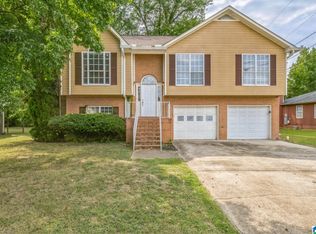 500 Carriage Hills Dr, Bessemer, AL 35022