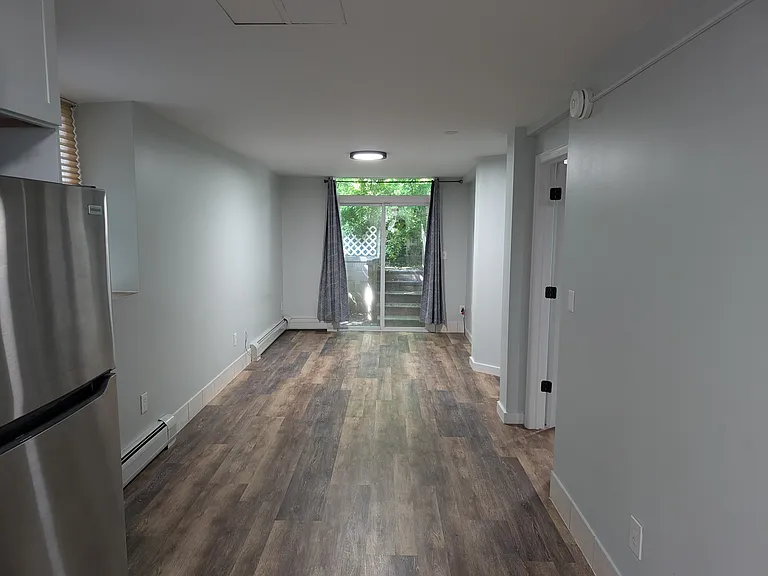 115 Magnolia Ave — Photo 2
