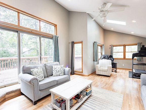 4th image of 1430 North Scenic Drive