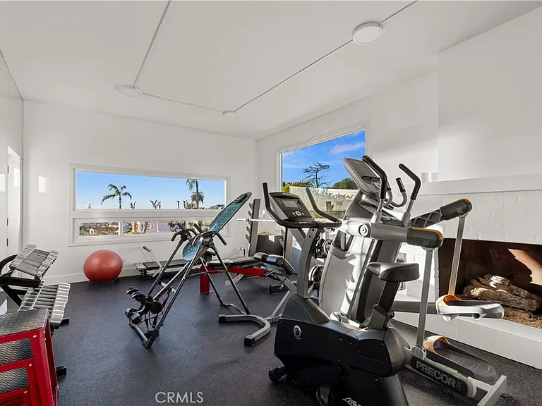 739 Manzanita Dr — Photo 25