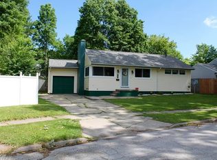 205 Grove Ave, Cuyahoga Falls, OH