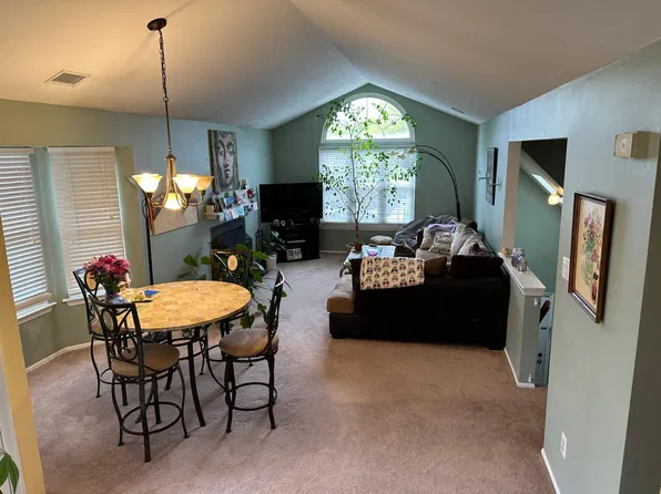 58 Oswestry Way, Somerset, NJ 08873