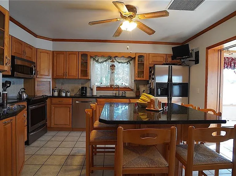 389 Prospect Rd — Photo 9
