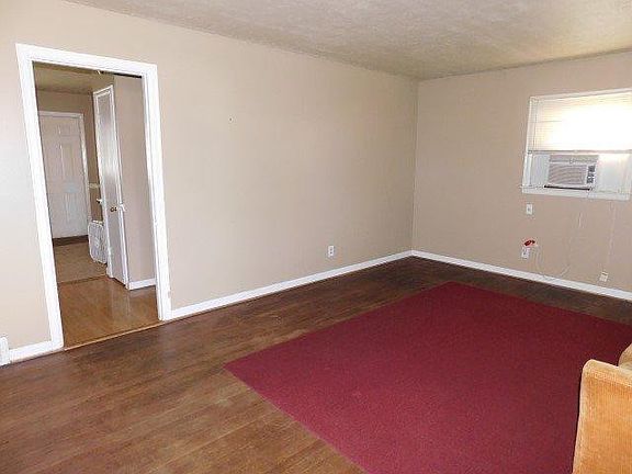 2nd image of 531 Anniston Dr #533