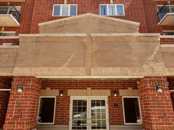 3303 Grove Ave Unit 202, Berwyn, IL 60402