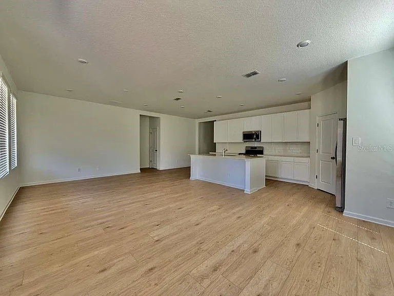 5111 Natalia Dr — Photo 14