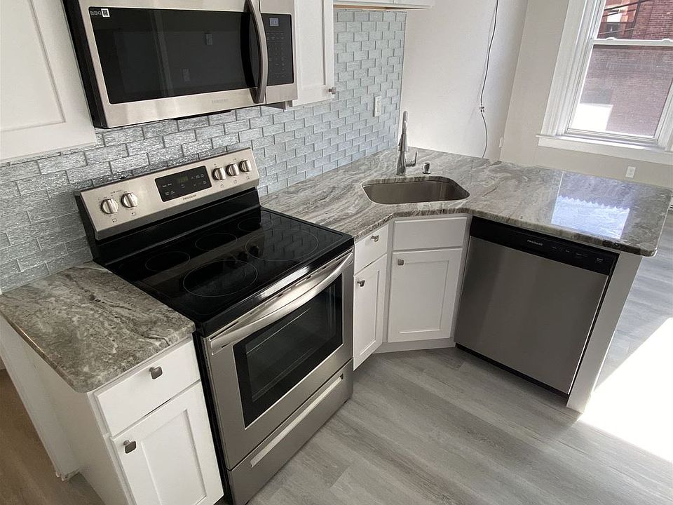 Kitchen - Unit 2